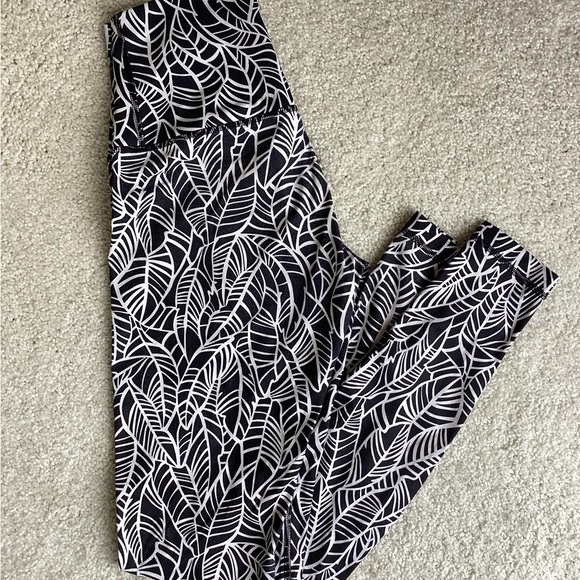 Lululemon Bundle of 5 Pant - Picture 10 of 16